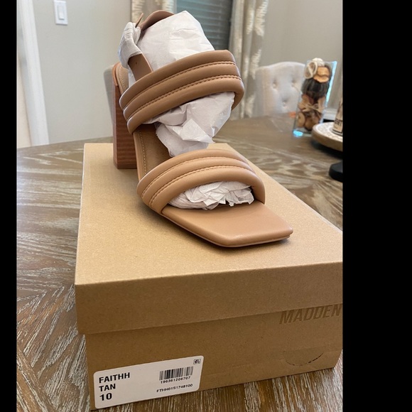 Steve Madden Faith Quilted Heels - Picture 3 of 5